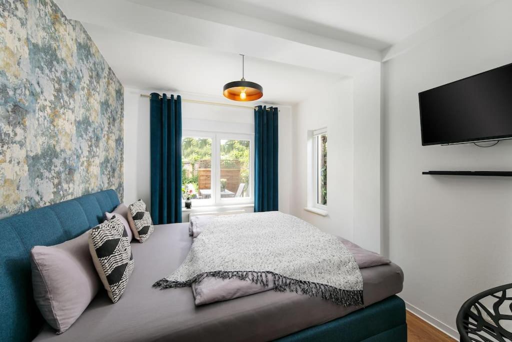 Charmantes Townhaus Mit Garten, W-Lan & Netflix Potsdam Kültér fotó