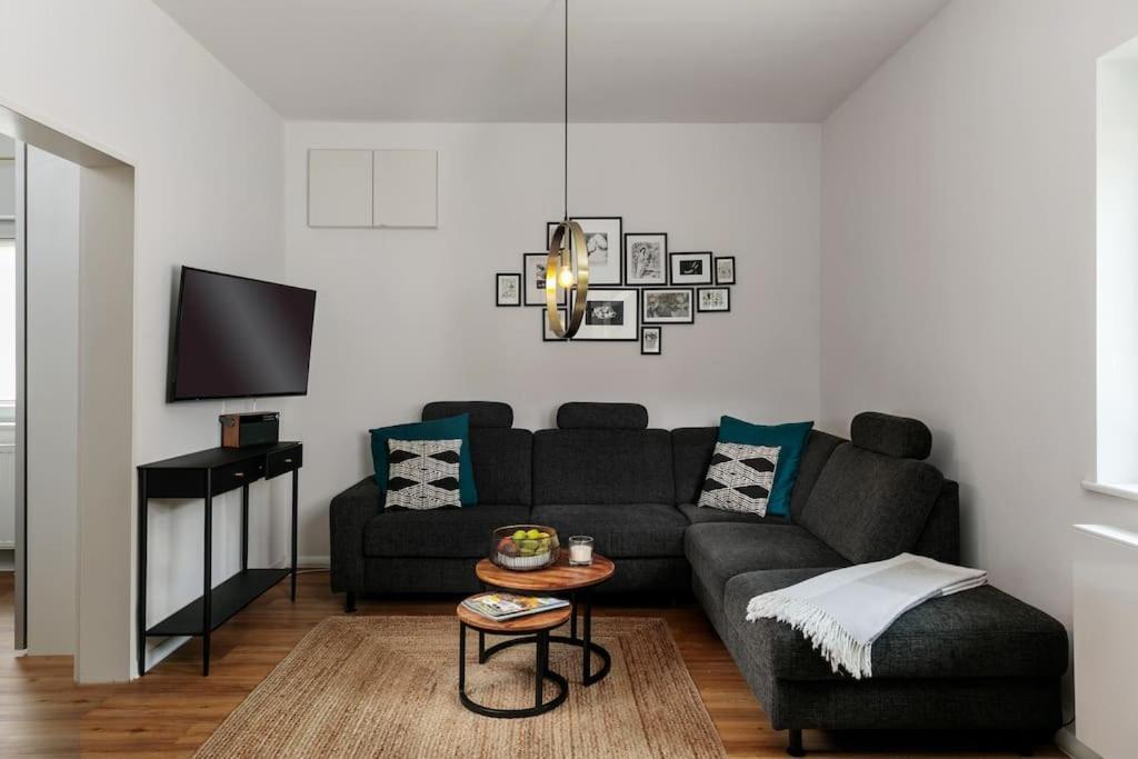 Charmantes Townhaus Mit Garten, W-Lan & Netflix Potsdam Kültér fotó
